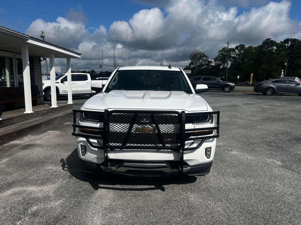 2018 Chevrolet Silverado 1500 LT photo 3