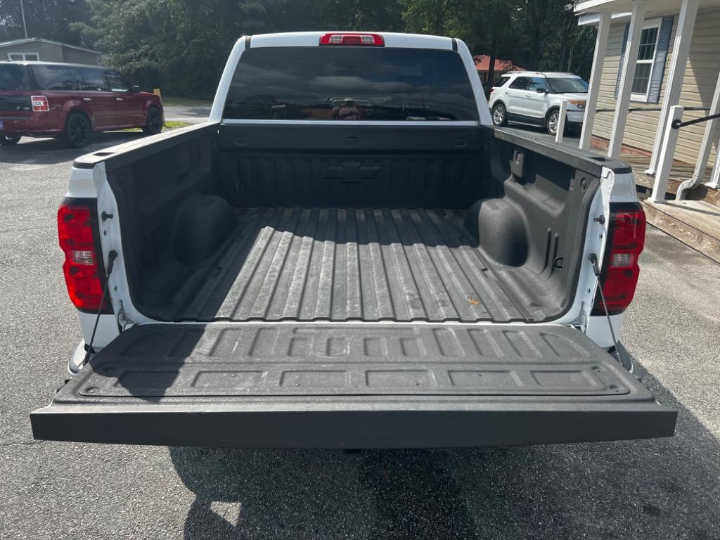 2018 Chevrolet Silverado 1500 LT photo 8