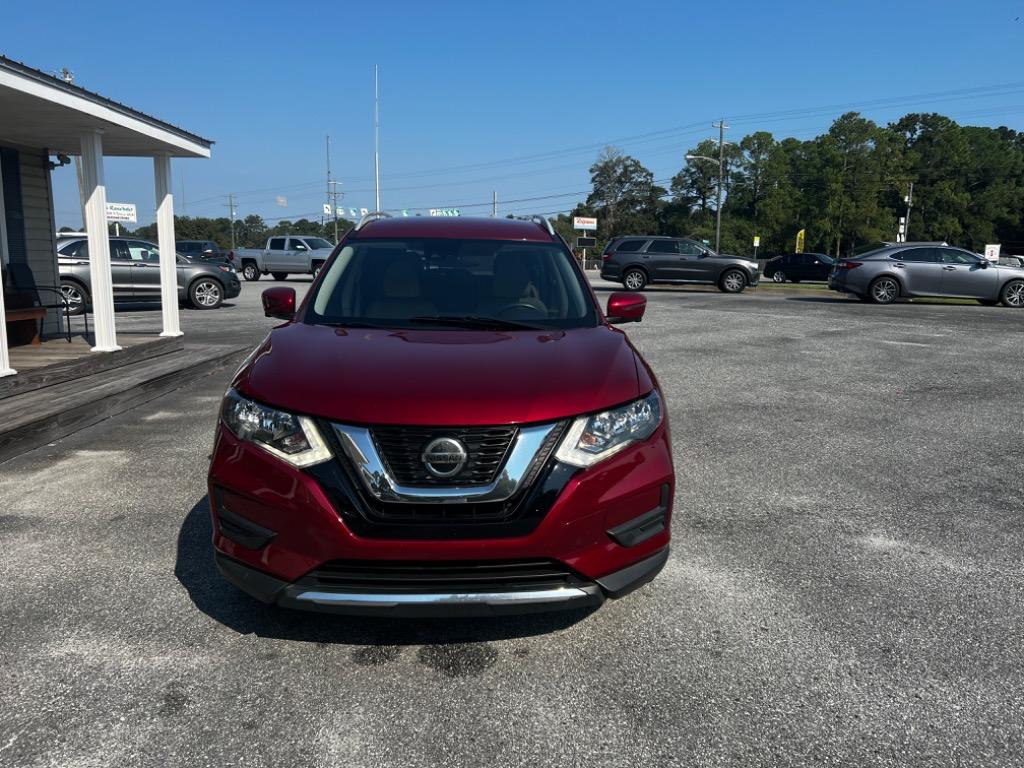 2019 Nissan Rogue SV photo 3