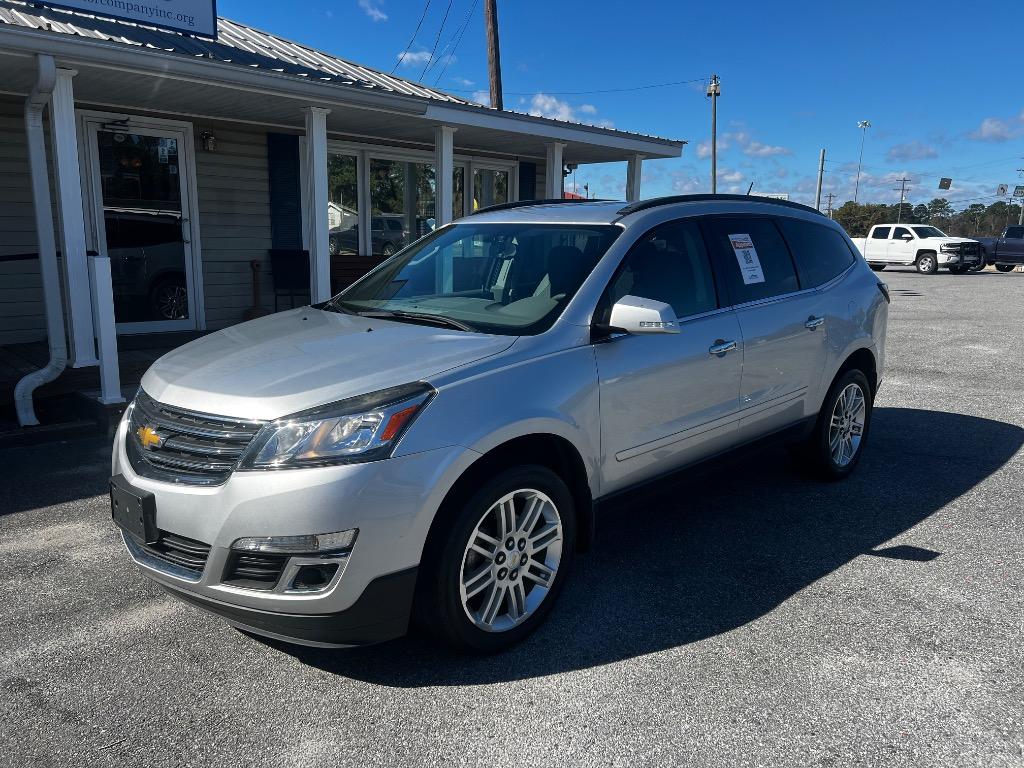 2014 Chevrolet Traverse 1LT photo 2