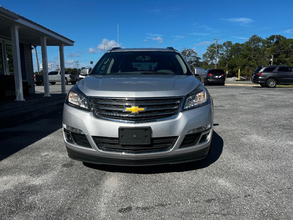 2014 Chevrolet Traverse 1LT photo 3