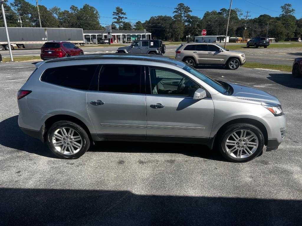 2014 Chevrolet Traverse 1LT photo 5