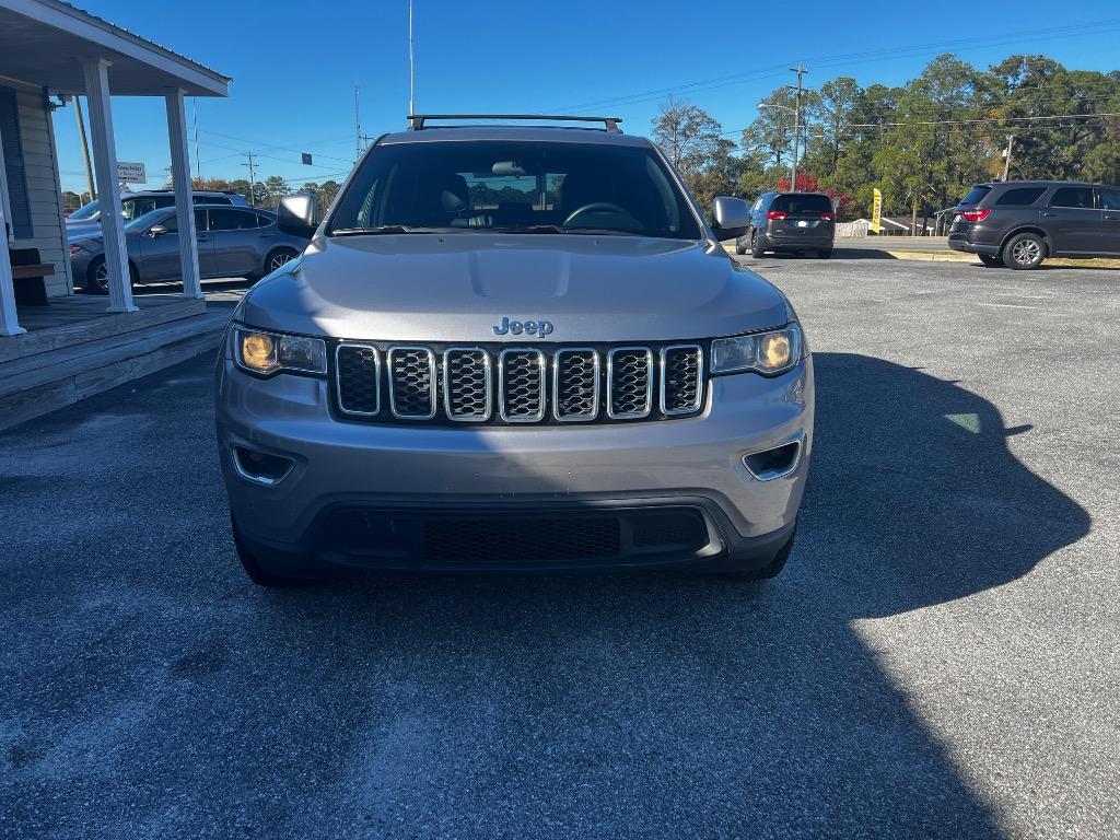 2018 Jeep Grand Cherokee Laredo E photo 3