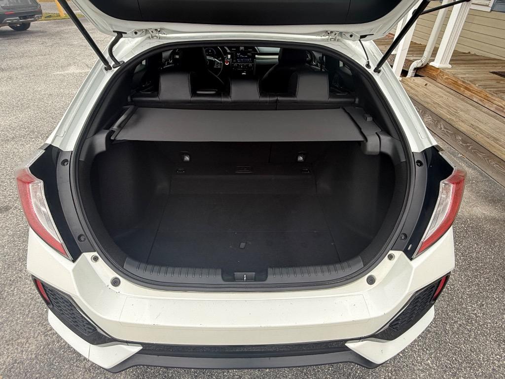 2019 Honda Civic Hatchback EX-L - Photo 9
