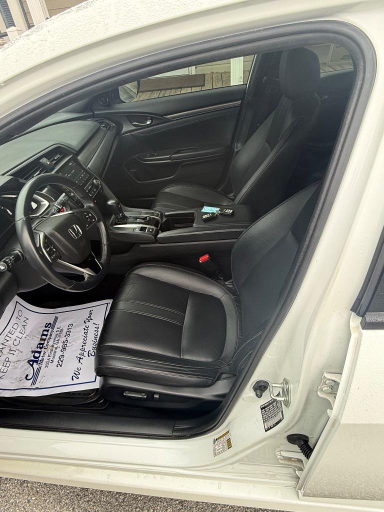 2019 Honda Civic Hatchback EX-L - Photo 12