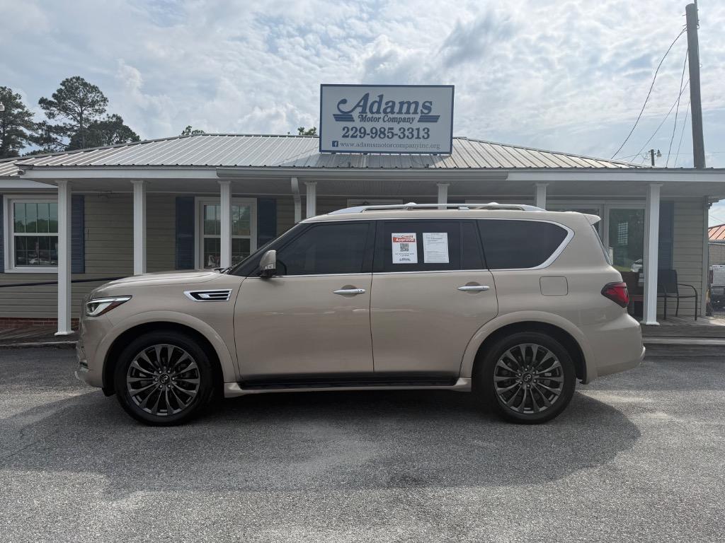 2021 INFINITI QX80's photo